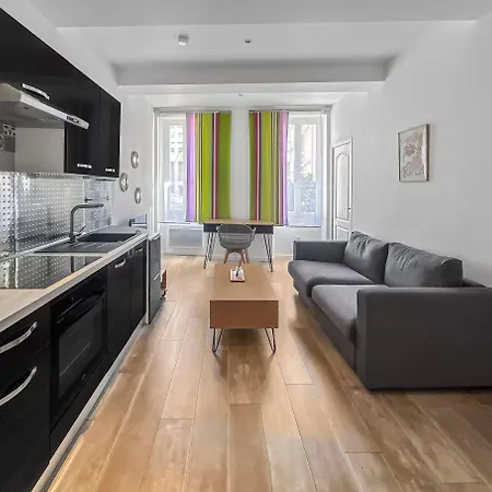 T2 Au Coeur Du Centre De *