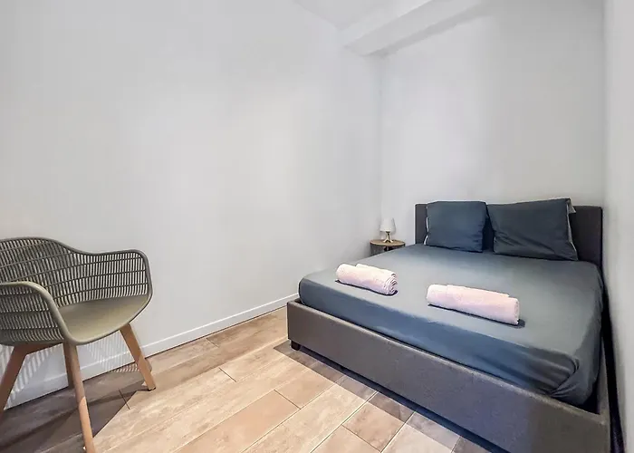 Appartement T2 Au Cœur Du Centre De Toulon